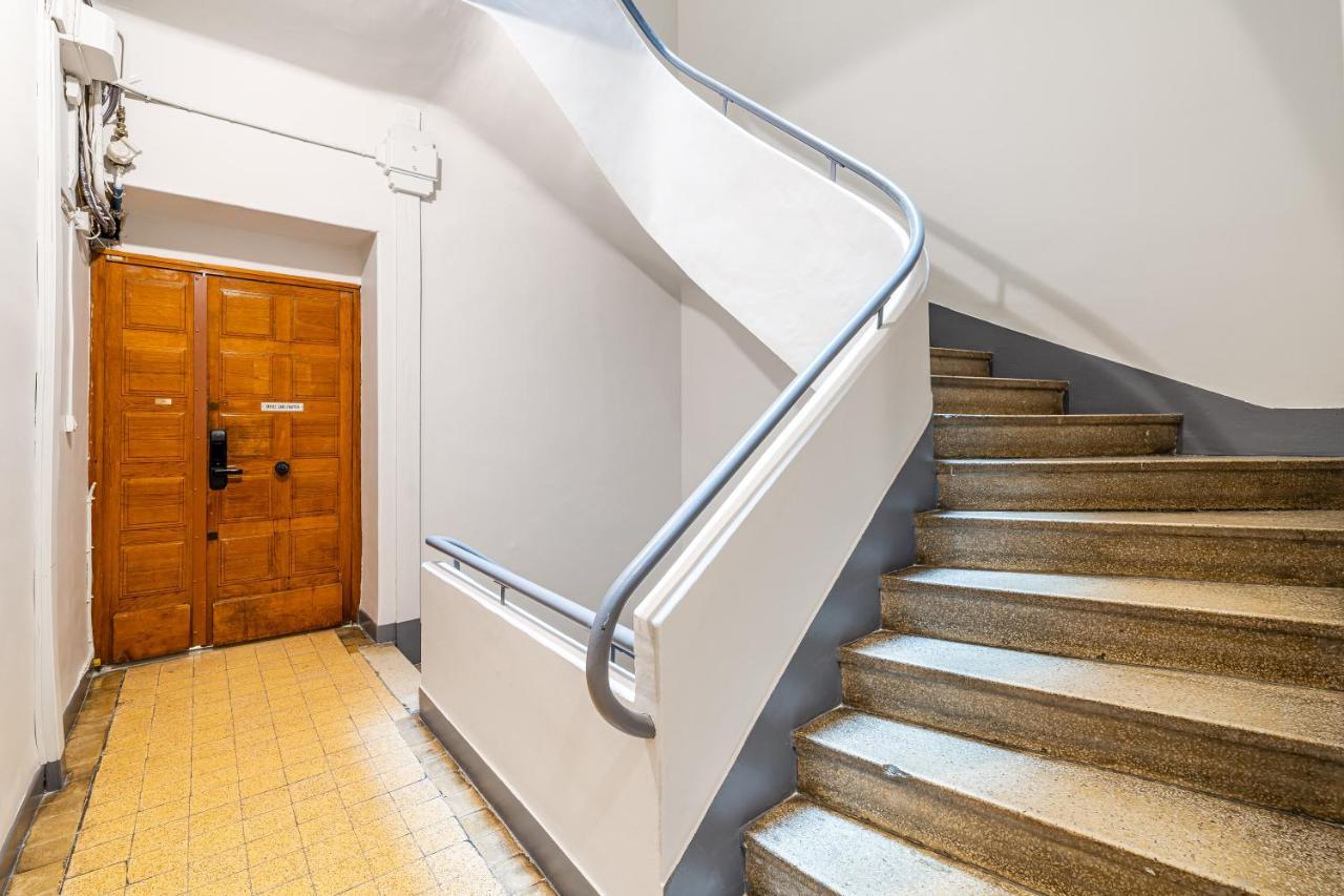 Studio Travel 24M2, 120M Vieux-Port ,Clim , Wifi ,Acces Autonome Avec Code Marseille Exterior photo